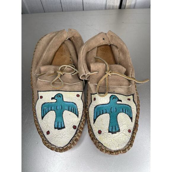 Vintage Native American Hand Painted Thunderbird Leather Moccasins 8.5/9 - Picture 1 of 7